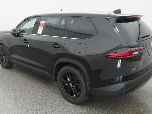 New 2026 Toyota Grand Highlander Limited image 8