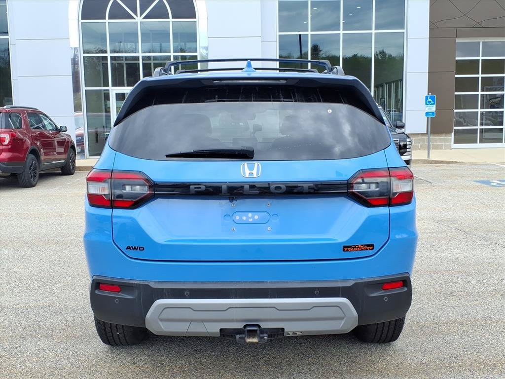 Used 2023 Honda Pilot TrailSport image 6
