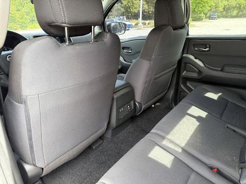 Certified 2024 Nissan Frontier SV w/ Technology Package RWD image 19
