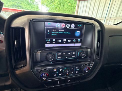 Used 2018 Chevrolet Silverado 1500 LT w/ Texas Edition AWD/4WD image 15
