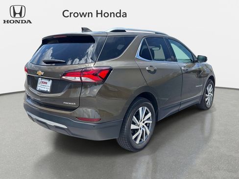 Used 2024 Chevrolet Equinox Premier FWD image 4