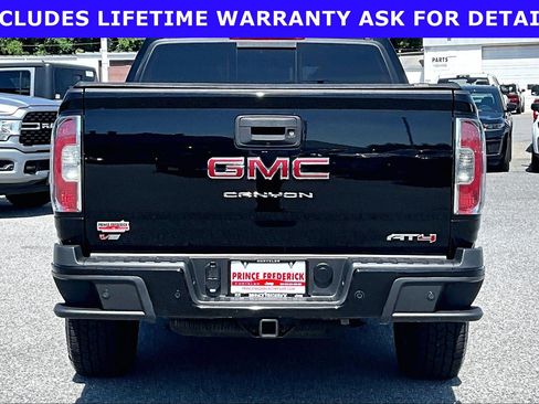 Used 2022 GMC Canyon AT4 w/ Trailering Package AWD/4WD image 4