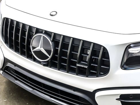 Used 2025 Mercedes-Benz GLB 35 AMG 4MATIC image 14