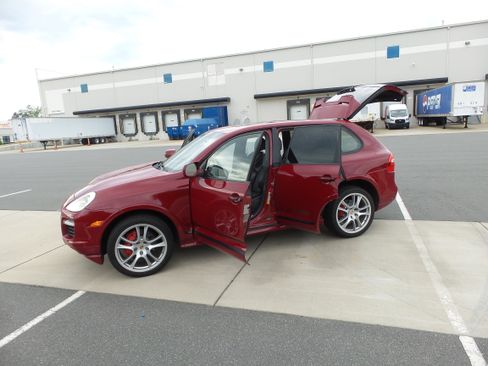 Used 2009 Porsche Cayenne GTS AWD/4WD image 88
