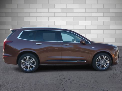 Used 2022 Cadillac XT6 Premium Luxury w/ Platinum Package image 6