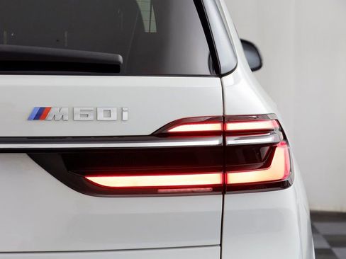 Certified 2023 BMW X7 M60i image 20