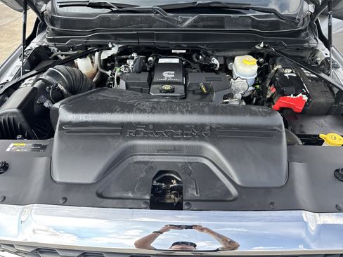 Used 2024 RAM 2500 Big Horn image 32