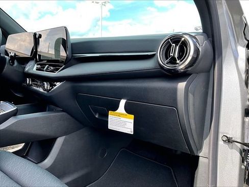 New 2027 Chevrolet Equinox LT w/ Convenience Package II FWD image 28