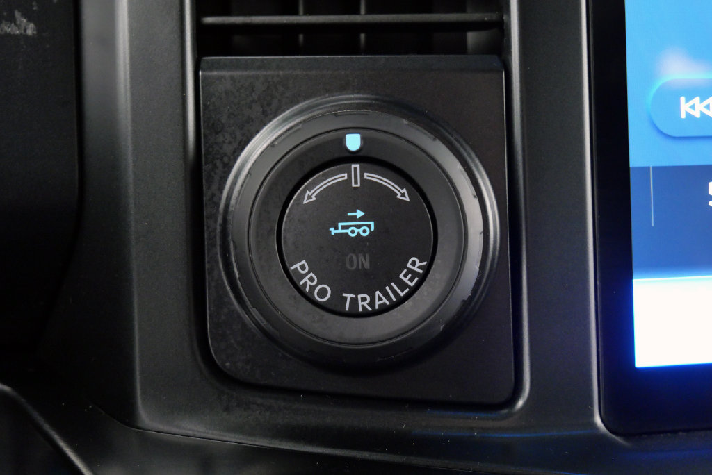 Used 2023 Ford F250 Lariat w/ Lariat Ultimate Package AWD/4WD image 34