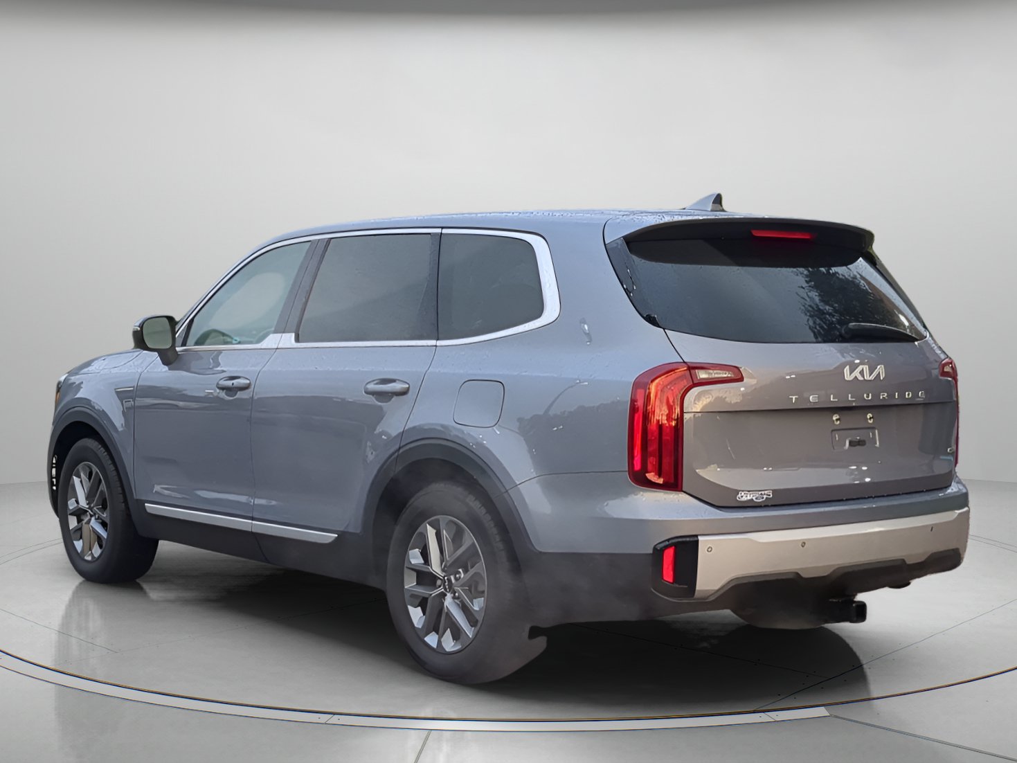 Used 2024 Kia Telluride LX AWD/4WD image 42