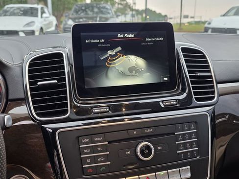 Used 2017 Mercedes-Benz GLS 450 4MATIC image 11