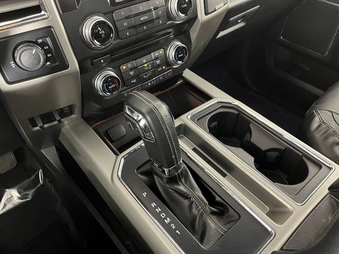 Used 2015 Ford F150 Lariat w/ Equipment Group 502A Luxury AWD/4WD image 23