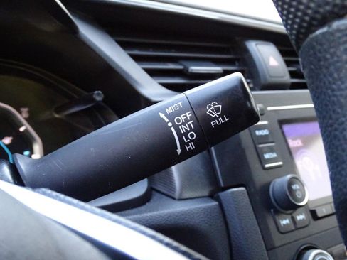 Used 2021 Honda Civic LX image 28