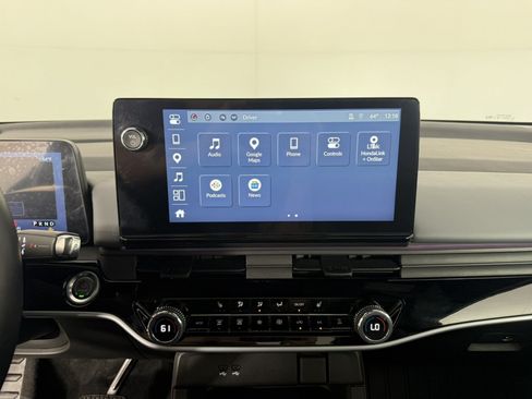 Used 2024 Honda Prologue Touring image 19