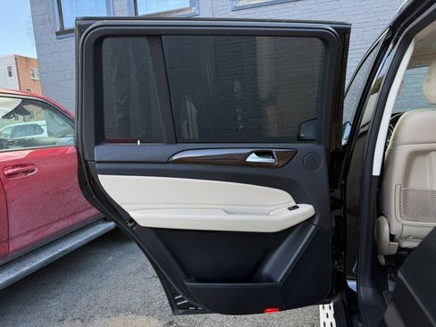 Used 2019 Mercedes-Benz GLS 450 4MATIC image 15