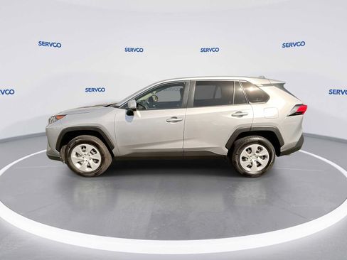 Used 2022 Toyota RAV4 LE FWD image 5