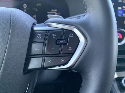 Certified 2025 Lexus GX 550 w/ Cold Area Package AWD/4WD image 20