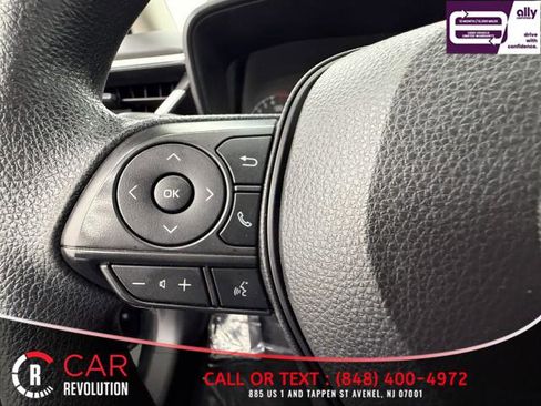 Used 2022 Toyota Corolla LE image 20