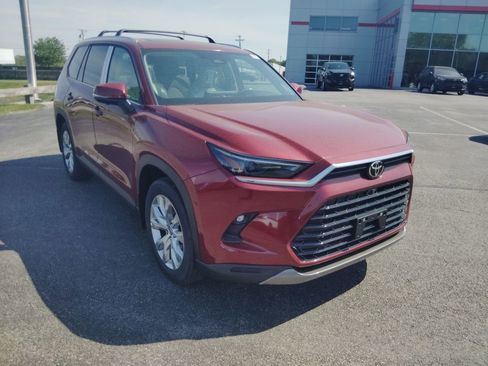 New 2026 Toyota Grand Highlander AWD image 1