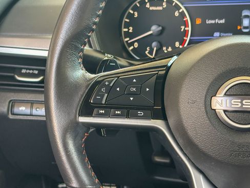 Used 2024 Nissan Altima 2.5 SR FWD image 27