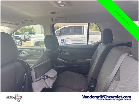 Used 2019 Chevrolet Traverse LT FWD image 10