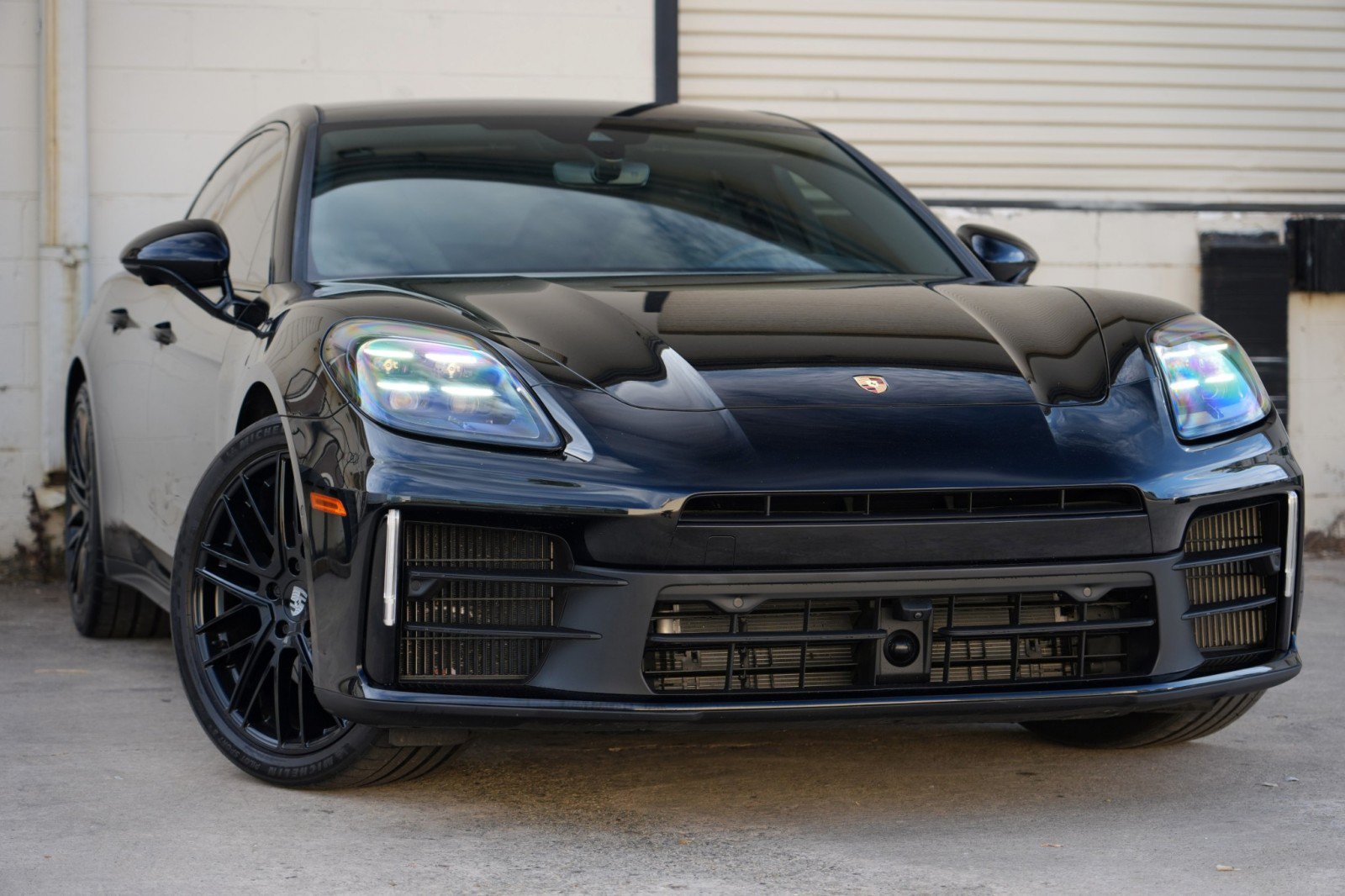 Used 2024 Porsche Panamera w/ Premium Package RWD image 4