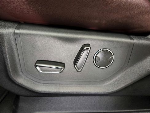 Used 2024 Ford Expedition Max Limited image 32