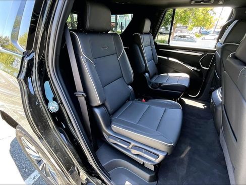 New 2026 Cadillac Escalade Sport AWD/4WD image 32
