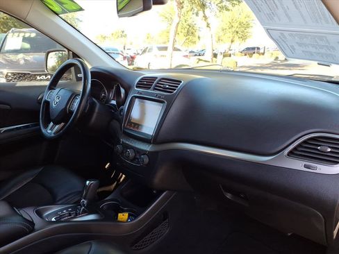 Used 2020 Dodge Journey Crossroad w/ Popular Equipment Group image 11