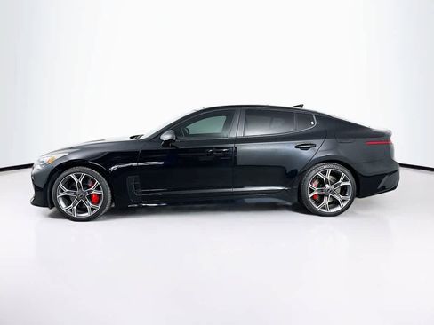 Used 2018 Kia Stinger GT1 image 3