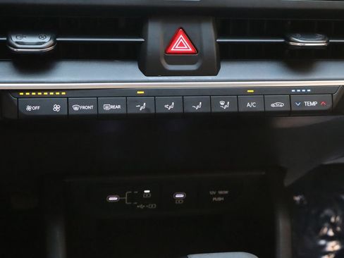 Used 2025 Kia K4 FWD image 23