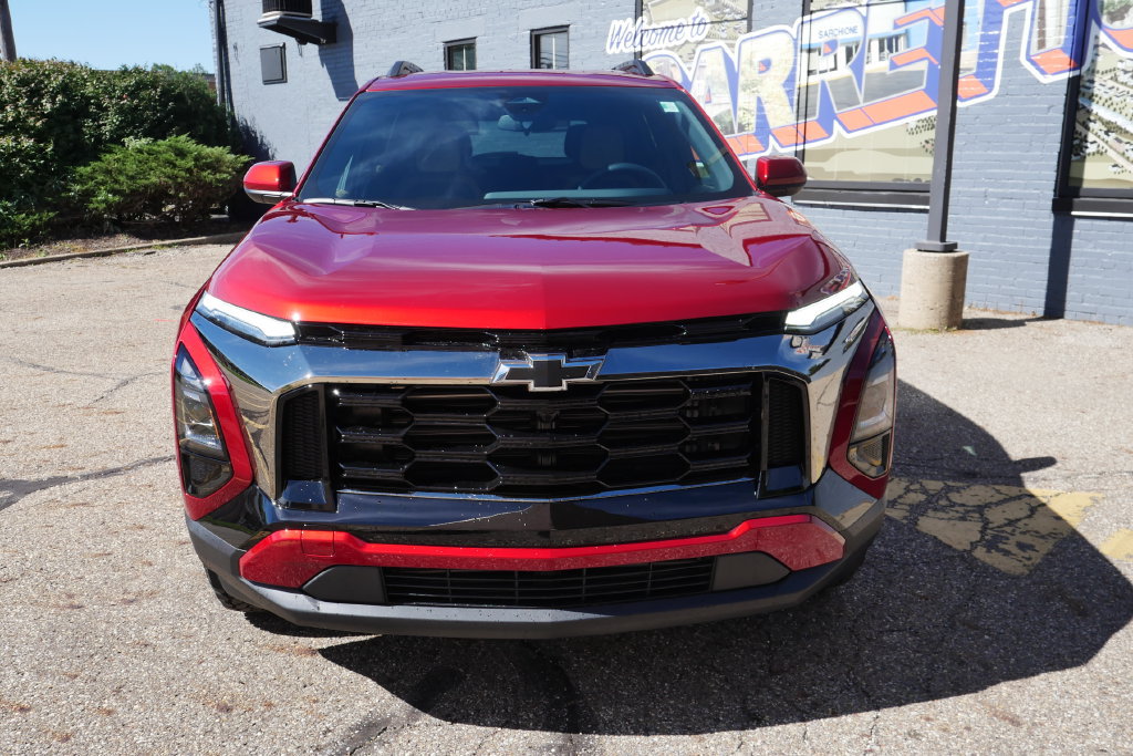 New 2027 Chevrolet Equinox ACTIV w/ Convenience Package III AWD/4WD image 2