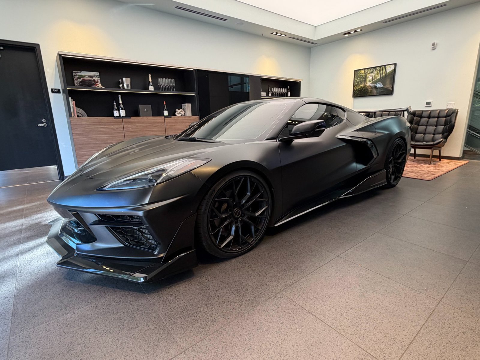 Used 2020 Chevrolet Corvette Stingray Preferred Cpe w/ 2LT Preferred Equipment Group RWD image 1