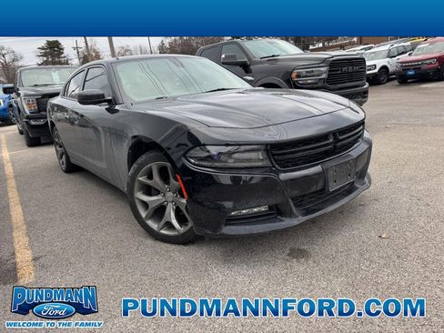 Used 2016 Dodge Charger SXT w/ Rallye Group image 1