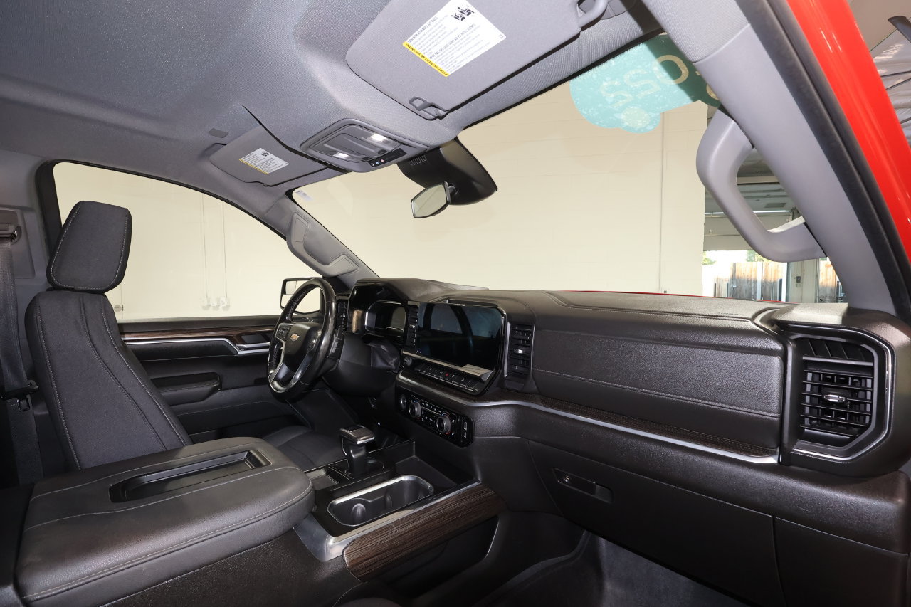 Used 2022 Chevrolet Silverado 1500 LT AWD/4WD image 28