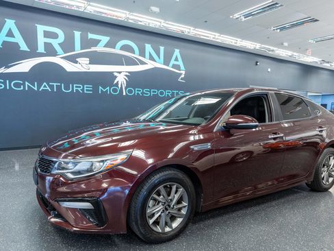 Used 2019 Kia Optima LX FWD image 1