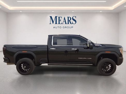 Used 2024 GMC Sierra 2500 Denali w/ Denali Reserve Package AWD/4WD image 6