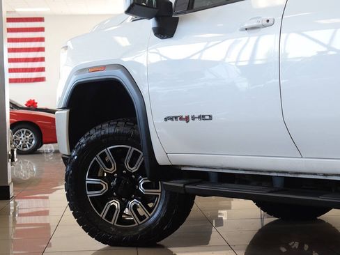 Used 2020 GMC Sierra 2500 AT4 w/ AT4 Premium Package AWD/4WD image 19