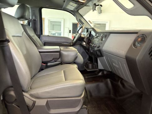 Used 2013 Ford F250 XL w/ Skid Plate Pkg AWD/4WD image 25