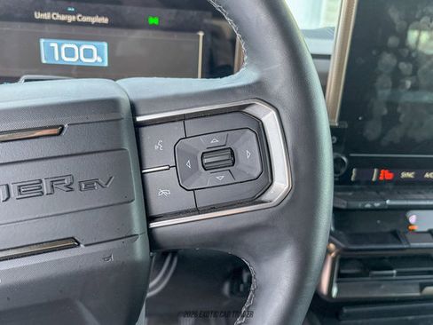 Used 2025 GMC Hummer EV 2X AWD/4WD image 16