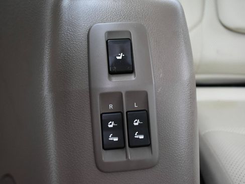 Used 2013 Lexus GX 460 w/ Comfort Plus Pkg AWD/4WD image 47