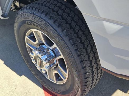 New 2026 Ford F250 Lariat w/ FX4 Off-Road Package image 11