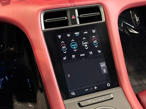 Used 2025 Porsche Taycan image 13