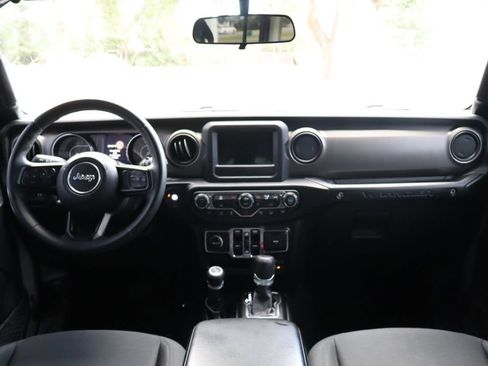 Used 2019 Jeep Wrangler Unlimited Sport S AWD/4WD image 16