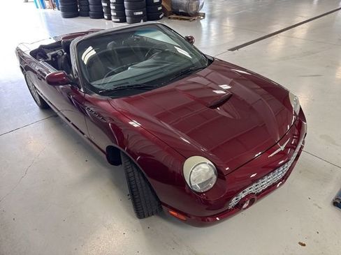 Used 2004 Ford Thunderbird RWD image 25
