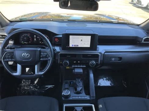 Used 2025 Toyota 4Runner TRD Off-Road image 18