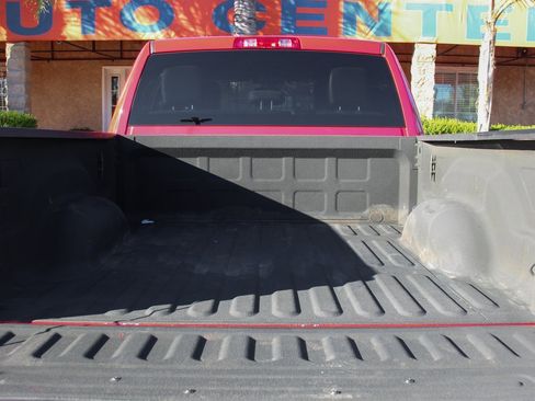 Used 2022 RAM 2500 Tradesman w/ Chrome Appearance Group image 8