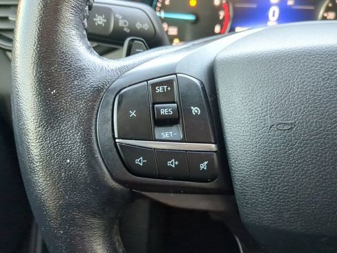 Used 2020 Ford Explorer XLT image 23