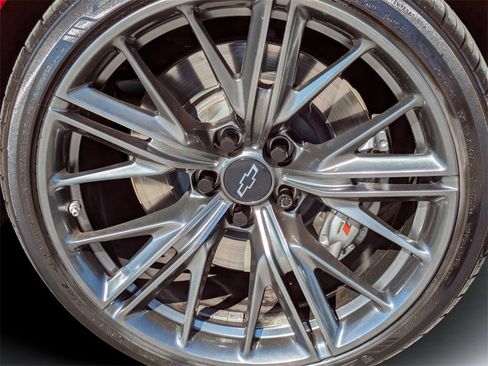 Used 2021 Chevrolet Camaro ZL1 image 18