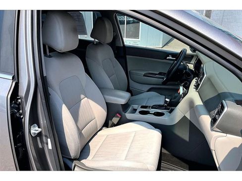 Used 2017 Kia Sportage LX AWD/4WD image 8